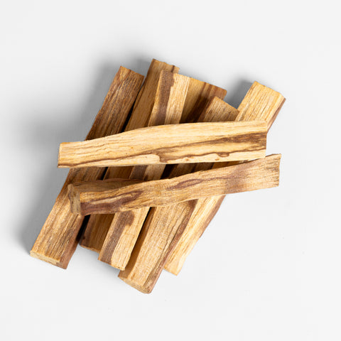 LĀMOR PALO SANTO