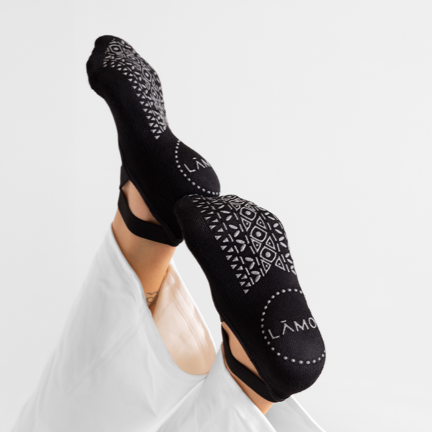 LĀMOR YOGA/PILATES SOCKEN