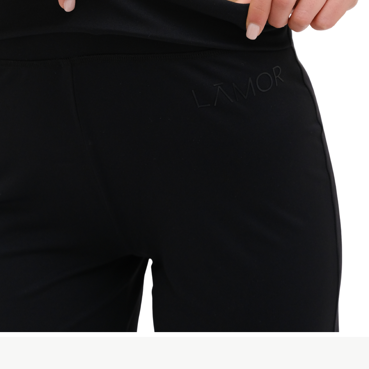 LUXE PERFORMANCE MATERIAL